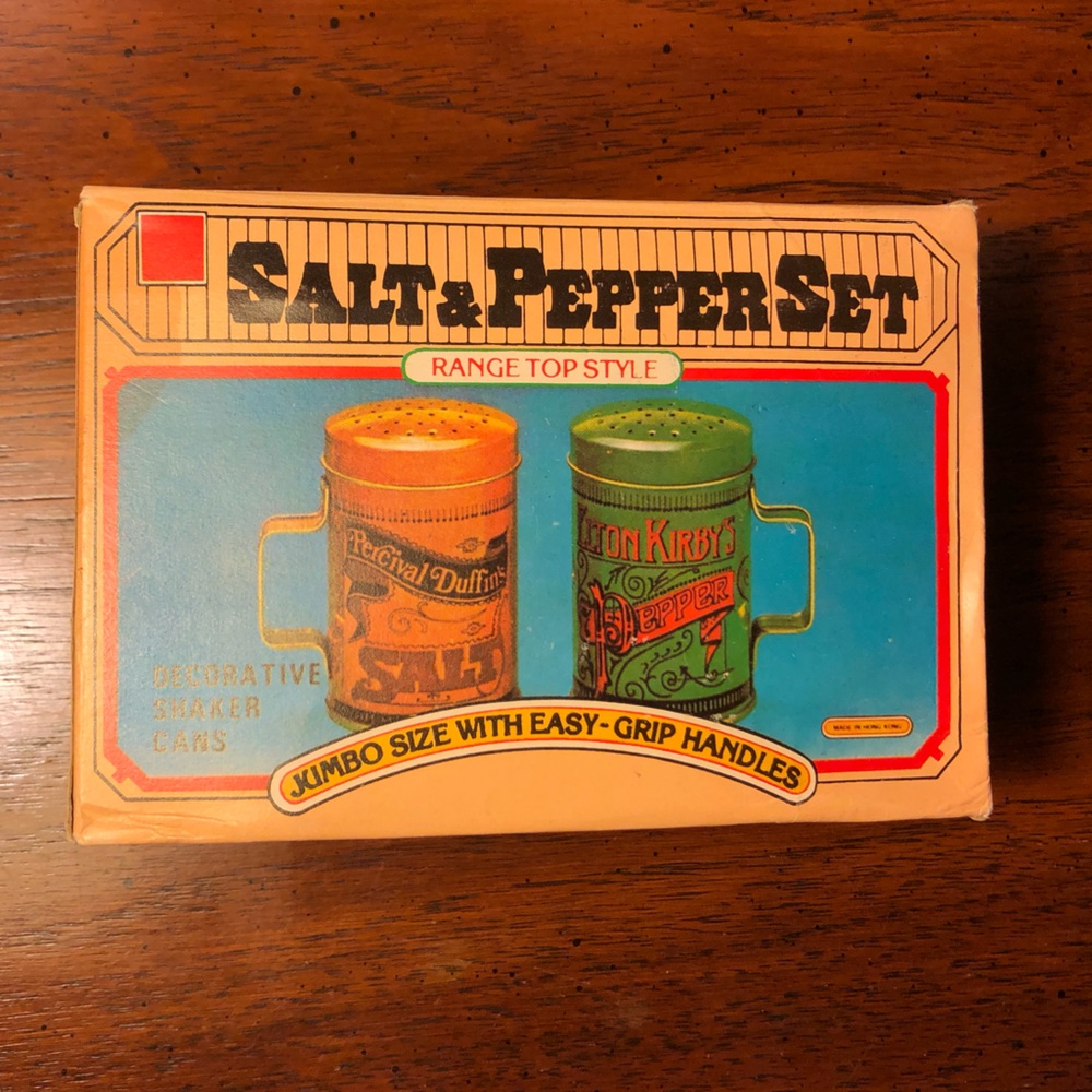 Vintage Salt & Pepper Shaker Set Range Top Style Jumbo Size W/ Easy Grip Handles